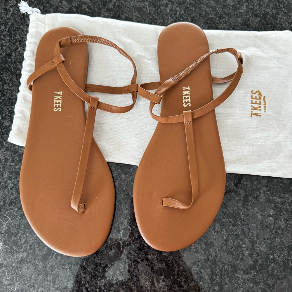 Brand New Tkees Mariana size 8